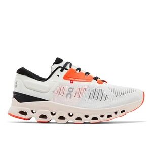 On clouds Cloudstratus 3 size 8.5